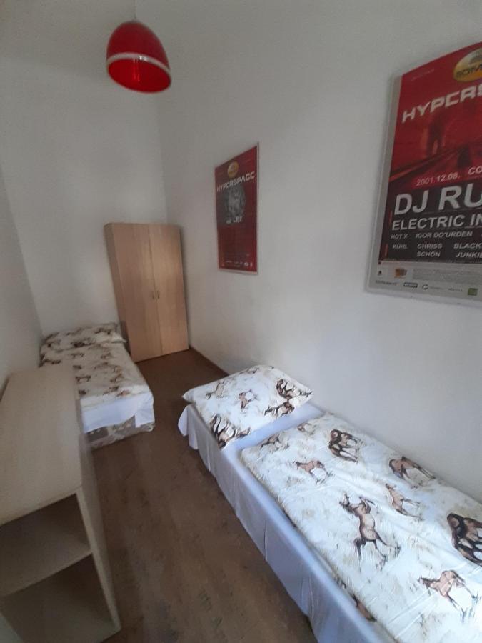 Valentin Apartman Appartamento Budapest Esterno foto